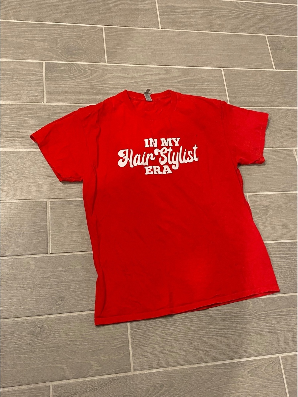 Gildan Red Cotton T-Shirt with 'In My Hair Stylist Era' Print, Size L